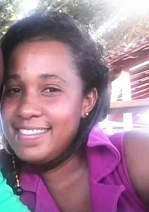 Mulher desaparece em Teixeira de Freitas e família pede ajuda para encontra-la