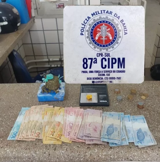 PM apreende quase meio quilo de maconha em Teixeira de Freitas