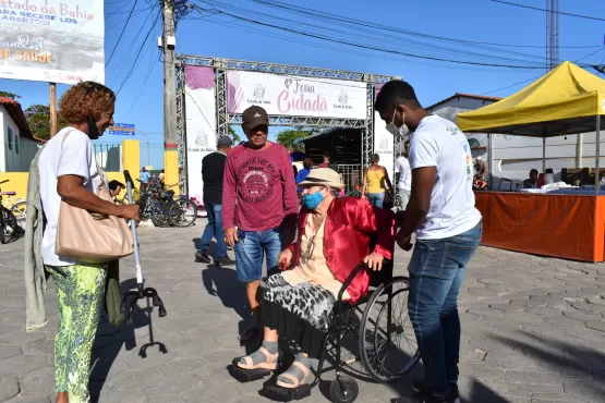 Caravelas sedia evento com serviços de saúde para todos os municípios do extremo sul