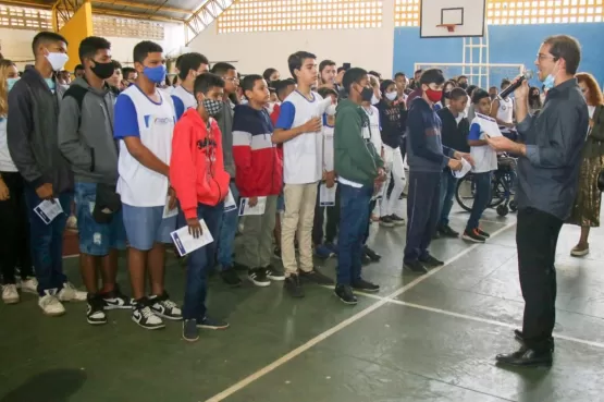 Mais uma edição do Prefeito na Escola acontece no bairro Vila Vargas, em Teixeira