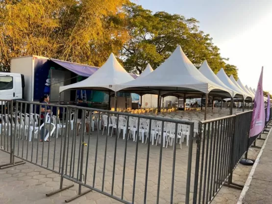 Tudo pronto para a Feira Cidadã em Medeiros Neto, promovida pela Prefeitura Municipal e Governo do Estado
