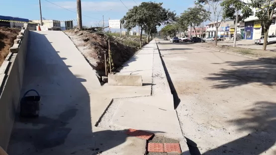 Prefeitura de Mucuri executa obras de requalificação e implanta calçadas com acessibilidade na Avenida ES em Itabatã