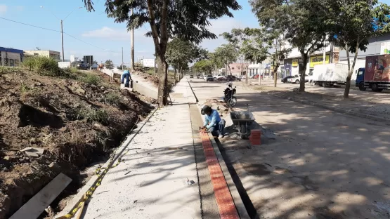 Prefeitura de Mucuri executa obras de requalificação e implanta calçadas com acessibilidade na Avenida ES em Itabatã