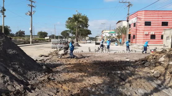 Prefeitura de Mucuri executa obras de requalificação e implanta calçadas com acessibilidade na Avenida ES em Itabatã