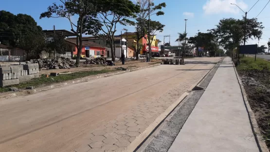 Prefeitura de Mucuri executa obras de requalificação e implanta calçadas com acessibilidade na Avenida ES em Itabatã