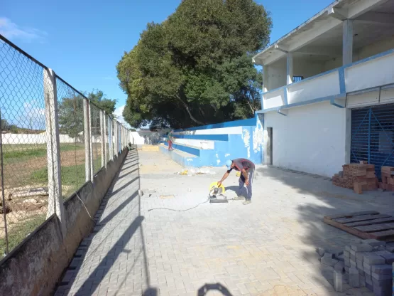 Prefeitura de Itamaraju realiza reforma do Estádio Juarez Barbosa