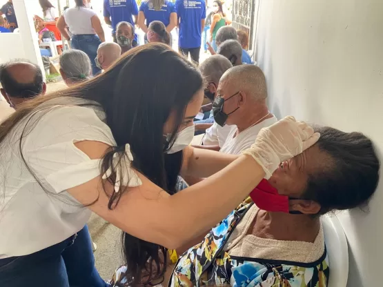 Feira Cidadã - Centenas de cirurgias de cataratas são realizadas no Hospital Municipal de Medeiros Neto