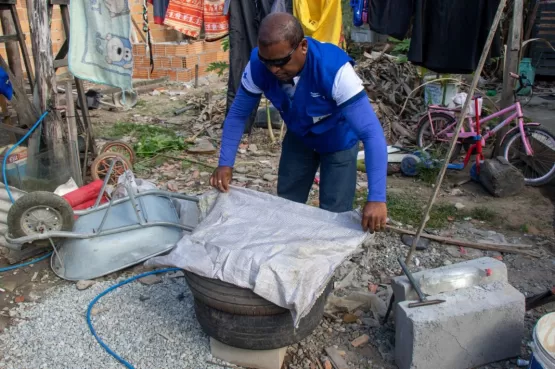 Prefeitura de Teixeira de Freitas faz mutirão contra a dengue no Castelinho