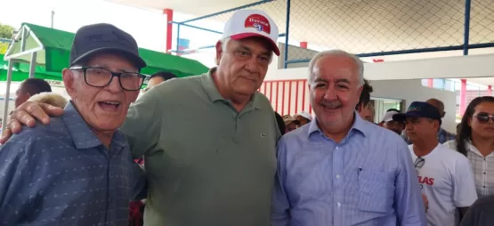 Prefeito Calixto recebe governador do estado e inaugura mercado municipal, em Ibirapuã
