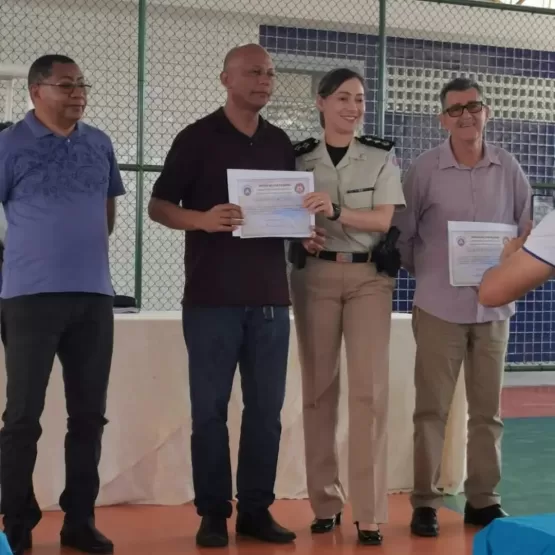 Novo Diretor Disciplinar da Escola Reitor Edgard Santos toma posse, em Itamaraju. 