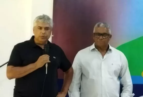 Deputado Robinho tem encontro com lideranças políticas em Teixeira de Freitas