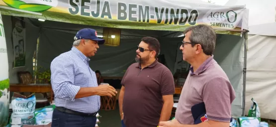 Itanhém - Leilão de gado movimenta a economia na 20 Exponhém