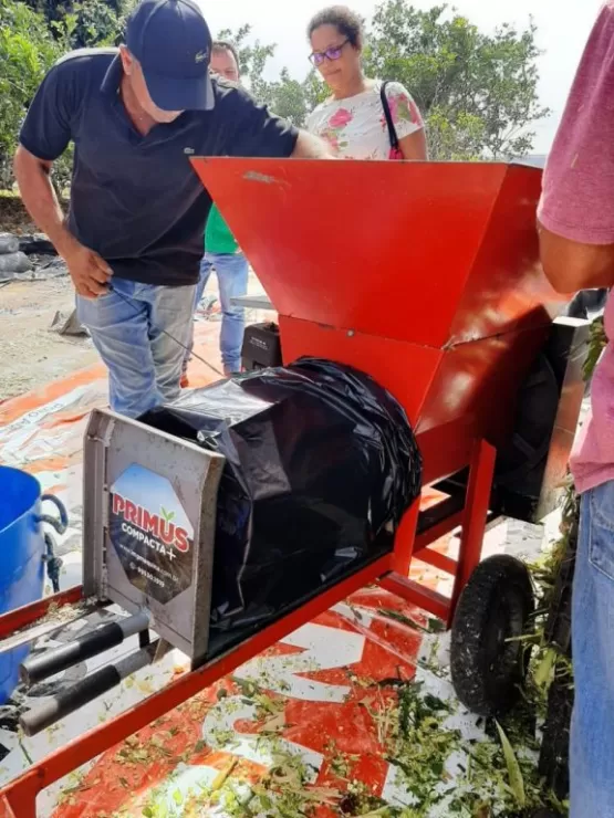 Prefeitura de Teixeira realiza curso sobre produção de silagem de milho na comunidade Arara