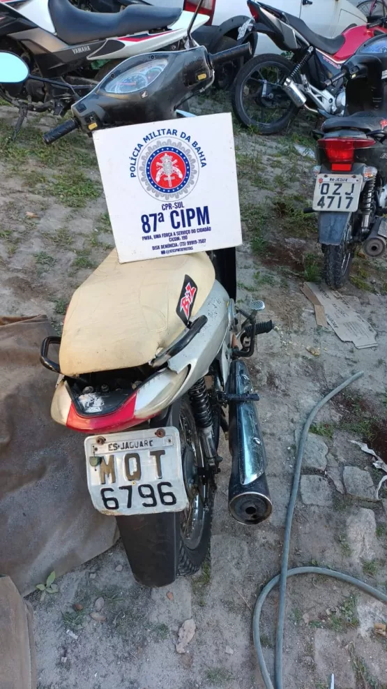PM aborda centenas de pessoas, carros e motos em blitz na Operação Força Total