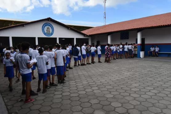 Caravelas realiza 5900 procedimentos em especialidades de saúde nos cuidados de alunos da rede municipal de ensino