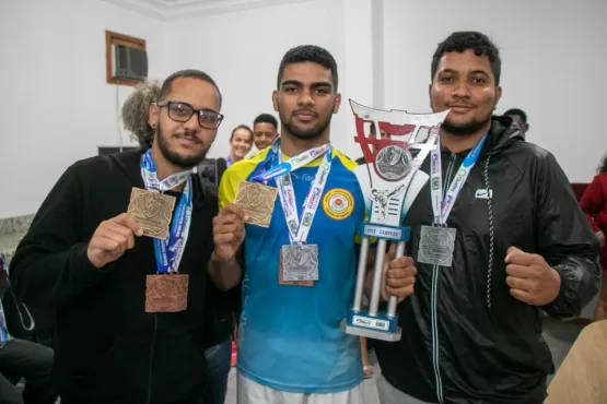 Equipe de karatê apoiada pela prefeitura consagra Teixeira de Freitas como vice-campeã em campeonato estadual