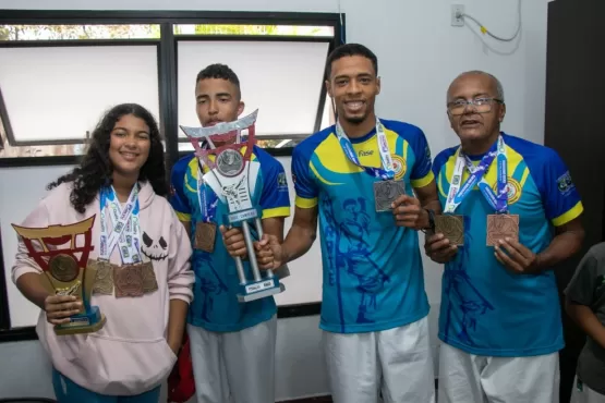 Equipe de karatê apoiada pela prefeitura consagra Teixeira de Freitas como vice-campeã em campeonato estadual