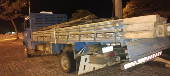 Operação Guardiões do Bioma  - Policiais da CIPPA apreende carregamento ilegal de madeira nativa