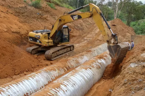 Obras da ladeira do Colina Verde continuam a todo vapor