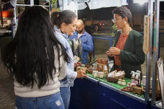 Arte na Praça: Retomada do projeto ocorreu na última quinta (01), na Praça Padre Apparecido  em Teixeira de Freitas