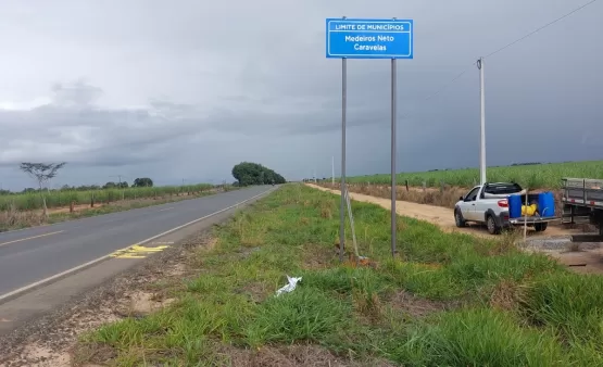 Placas de sinalização são alvo de vandalismo no município de Caravelas