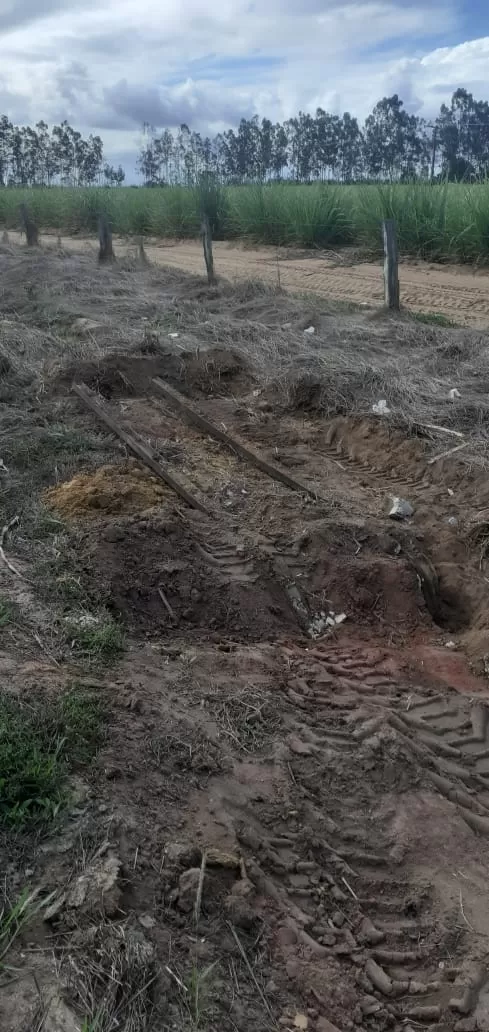 Placas de sinalização são alvo de vandalismo no município de Caravelas