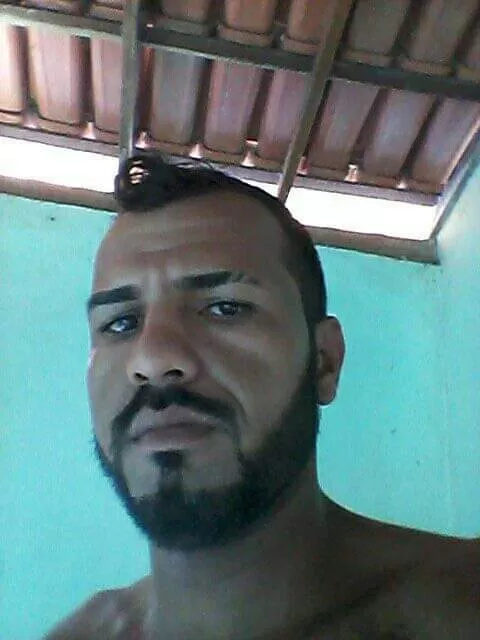 A morte bate na porta - Criminosos chamam pela vítima e o executam a sangue frio na zona rural de Ibirapuã 
