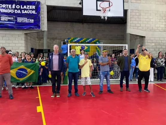 Prefeitura de Medeiros Neto reúne centenas de estudantes nos Jogos Escolares da Independência