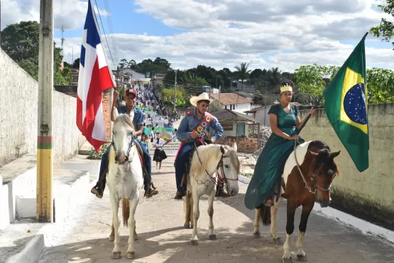 Nova Tribuna promove desfile cívico para comemorar os 200 anos da Independência do Brasil