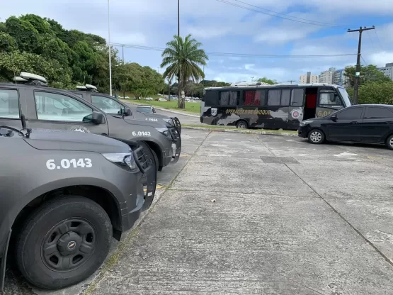 PMs são alvos de operação contra extorsão, roubo e invasão de casas na Bahia