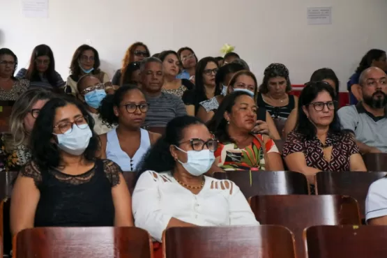 Capacitação aos ACS orienta sobre nova varíola, transplante de órgãos e mutirão de catarata; evento ocorreu na última segunda (12)