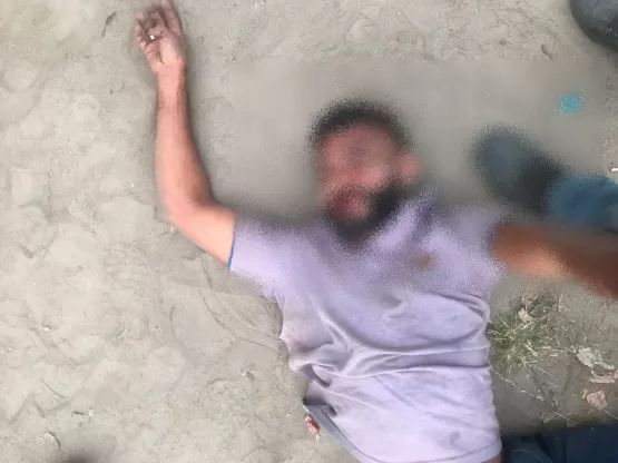 Acusado de estuprar menina de 12 anos é agredido por populares e levado para a delegacia, em Teixeira de Freitas