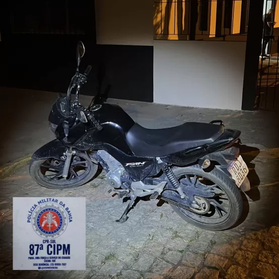 PM apreende moto em Teixeira de Freitas com restrição