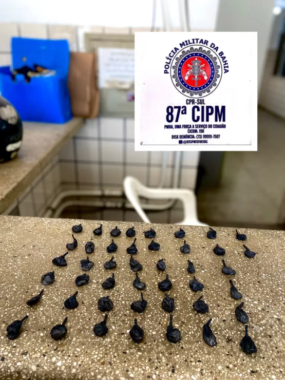 Suspeito em fuga se entrega após entrar em prédio no Centro de Teixeira de Freitas 