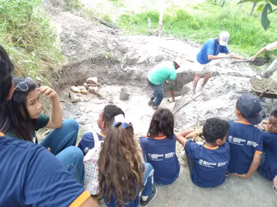 Educação do Campo participa da recuperação de nascentes na zona rural de Medeiros Neto