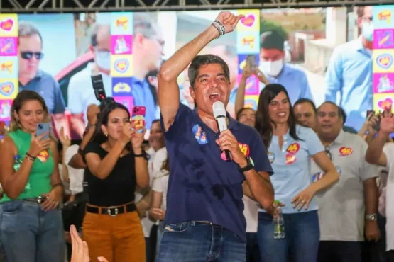 Dr Marcelo Belitardo recebe ACM Neto em Teixeira de Freitas e resgata a tradição dos comícios