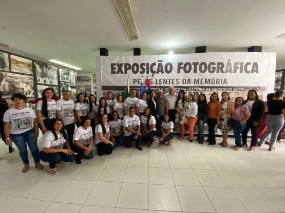 ‘Pelas Lentes da Memória’: Prefeitura de Medeiros Neto promove exposição fotográfica que conta a história do município