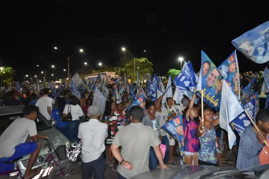Prefeito Robertinho promove mega evento para reforçar apoio ao Deputado Sandro Régis e Neto Carletto