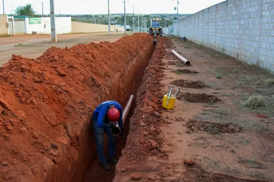 Prefeitura inicia obra de pavimentação no Polo Industrial de Teixeira de Freitas