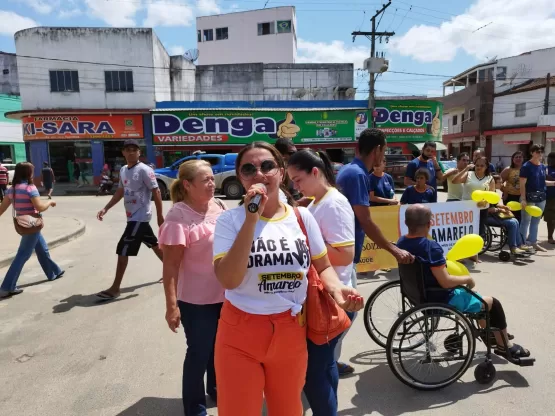 Setembro Amarelo: Prefeitura Municipal realiza caminhada e panfletagem por ruas de Medeiros Neto