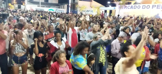 Prefeita Luciana Rodrigues inaugura novo Pier de Nova Viçosa e é prestigiada por uma multidão de moradores