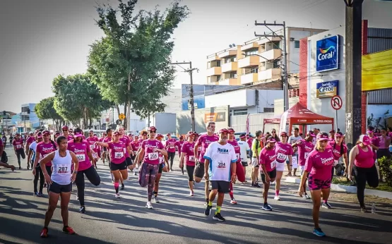 Teixeira de Freitas - Corrida Rosa chama a atenção para a prevenção e tratamento do Câncer de Mama