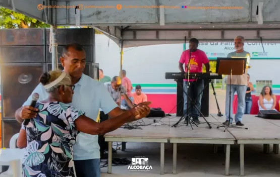 Em homenagem ao dia do idoso, Prefeitura promove tarde de seresta para idosos em Alcobaça