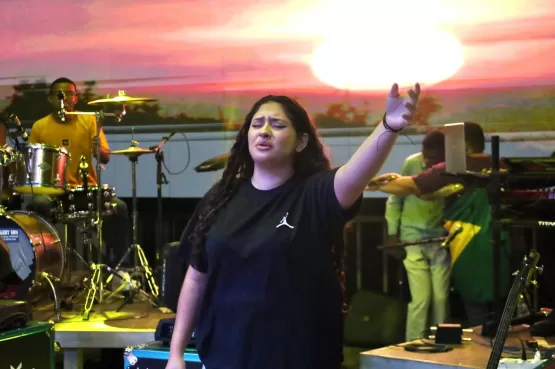 Show gospel com Gerson Rufino e bandas locais são atrações religiosas no aniversário de Mucuri
