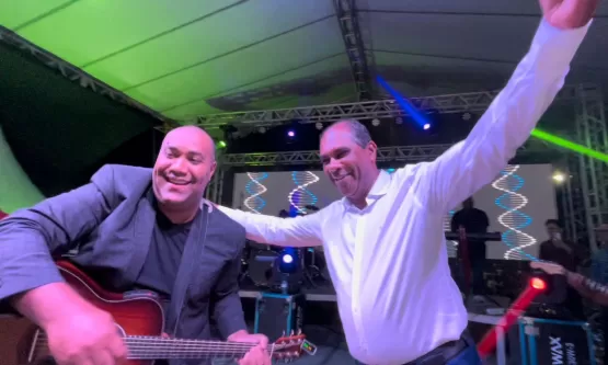 Show gospel com Gerson Rufino e bandas locais são atrações religiosas no aniversário de Mucuri