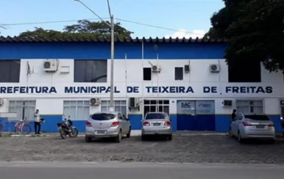 Prefeitura de Teixeira de Freitas concede benefício alimentício aos servidores municipais