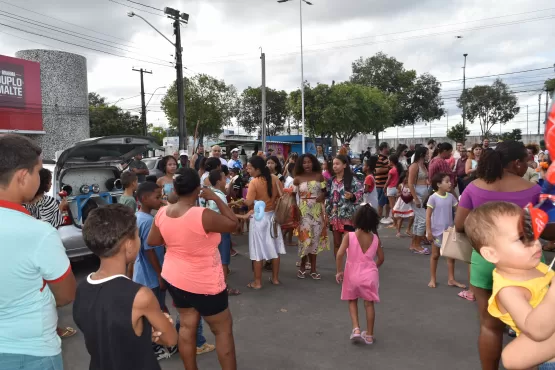 Prefeitura de Teixeira de Freitas promove uma tarde de lazer em comemoração ao Dia das Crianças