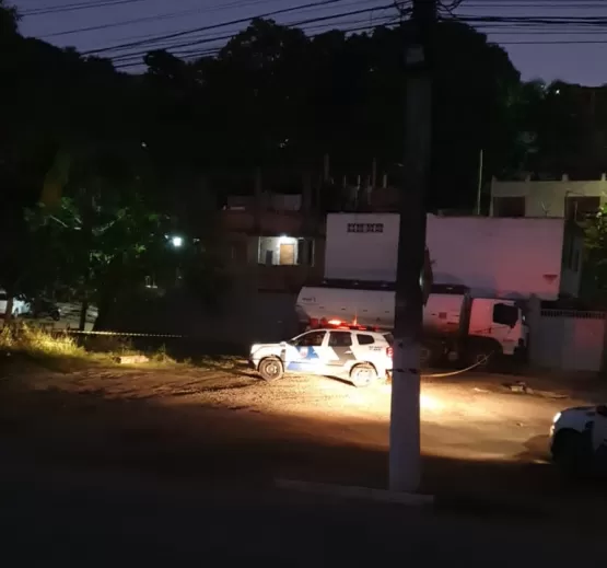 Vídeos- Doissoldados da Polícia  Militar  são mortos durante perseguição em Cariacica/ES