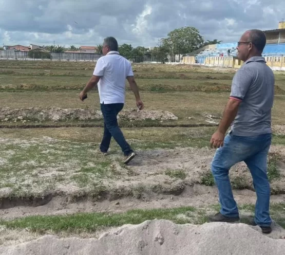 Prefeito Zico de Baiato realiza visitas para acompanhar andamento de obras no município