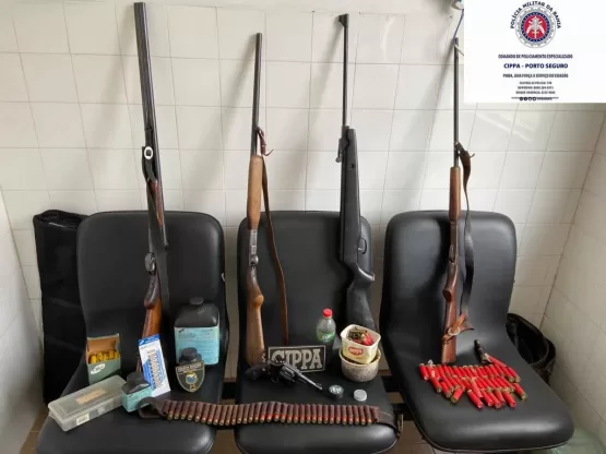 CIPPA/Porto Seguro apreende armas de fogo, munições e materiais usados na caça ilegal de animais silvestres.